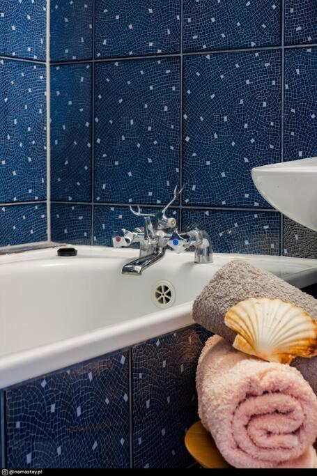 Butas Spacious Retro Flat Close To National Stadium *